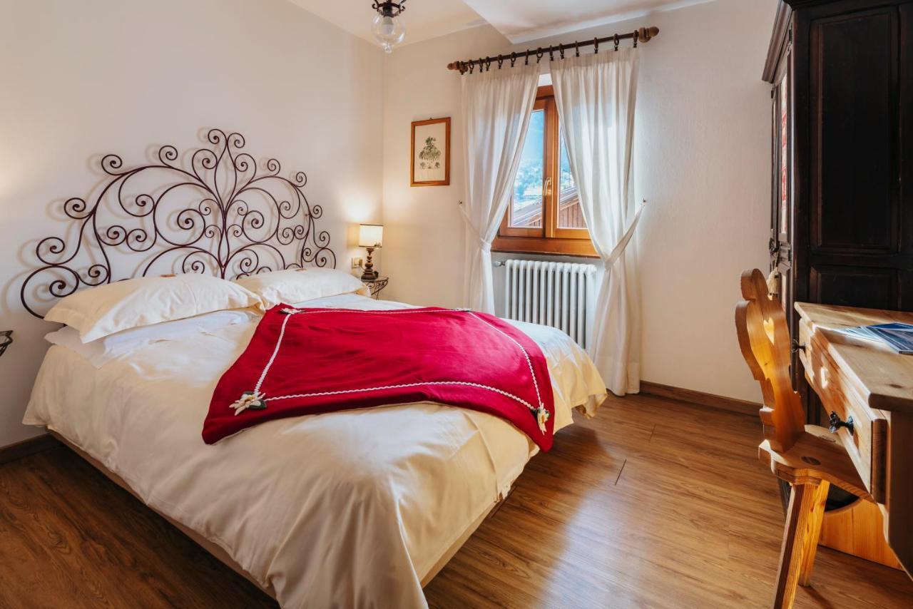 Hotel Panda Cortina- Ricarica Auto Elettriche Cortina d'Ampezzo Ngoại thất bức ảnh