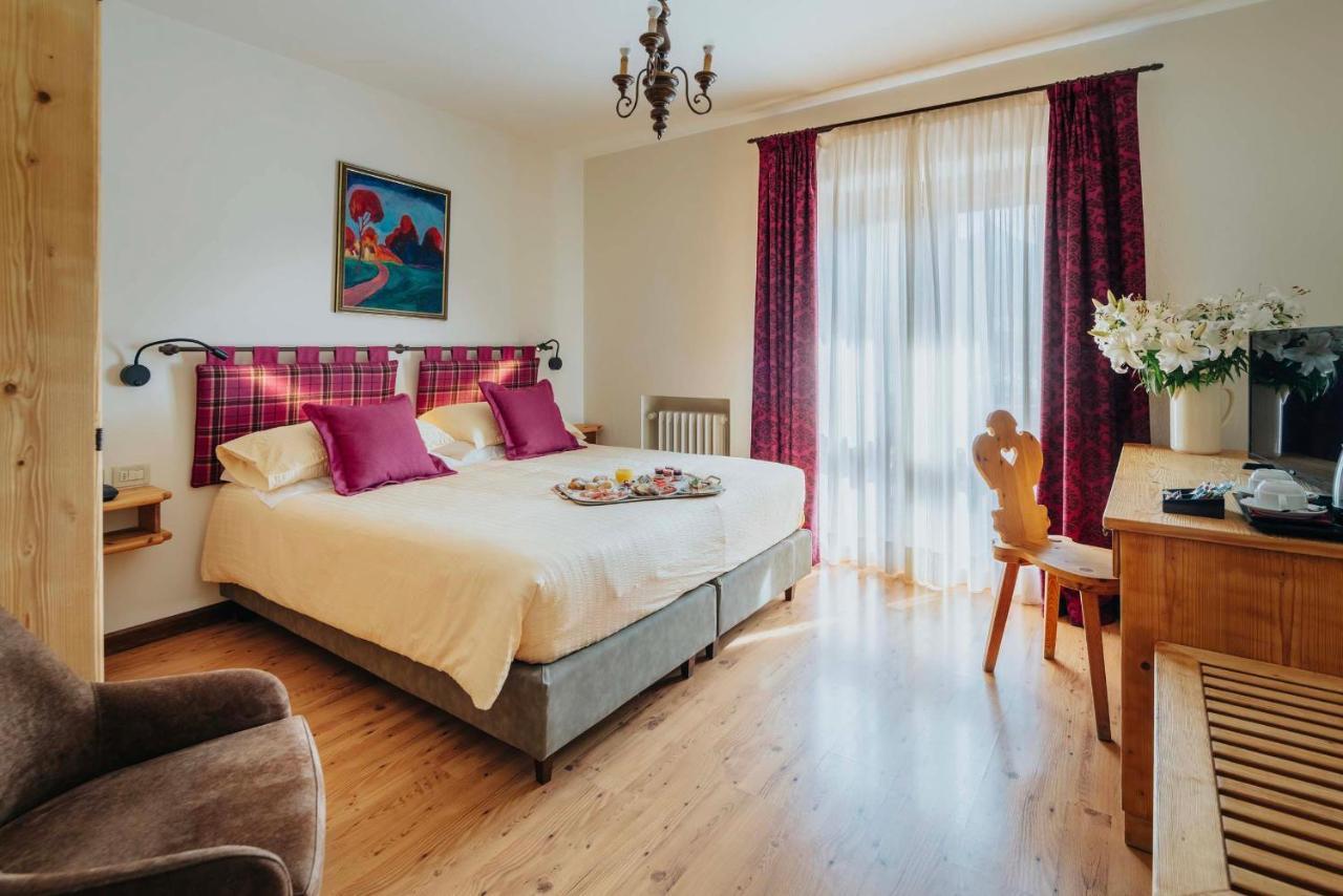 Hotel Panda Cortina- Ricarica Auto Elettriche Cortina d'Ampezzo Ngoại thất bức ảnh